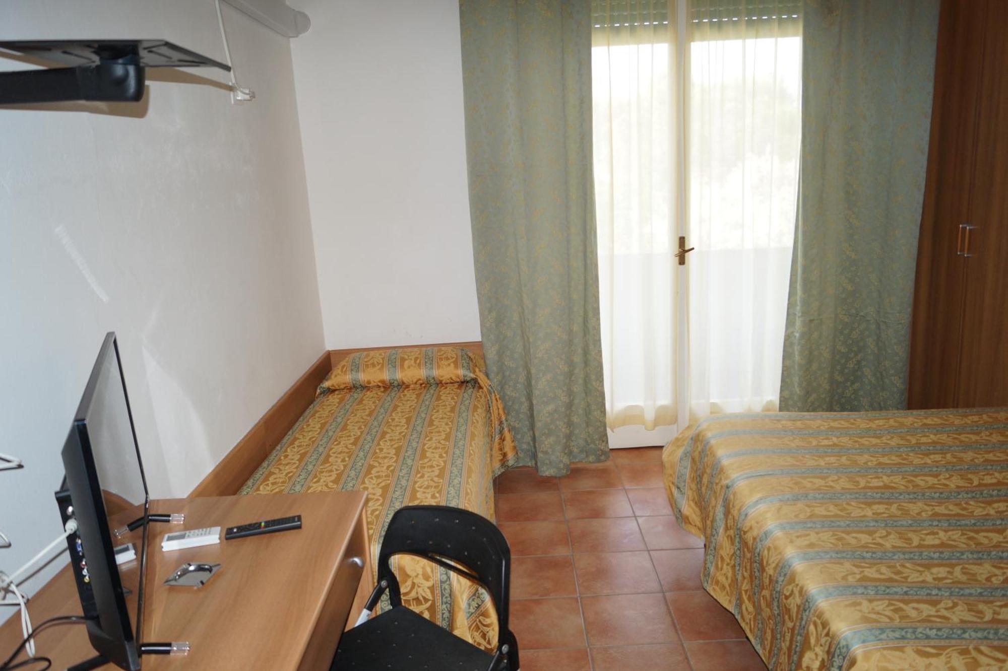 Hotel Zeus Lido di Classe Quarto foto